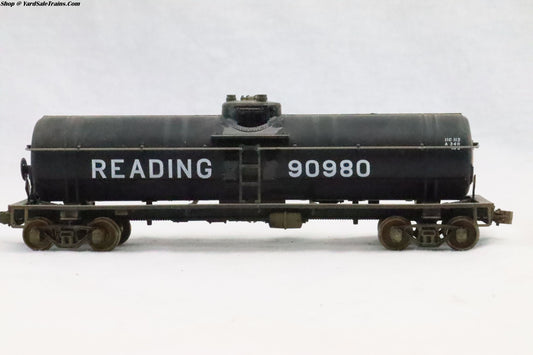 ATH-1581 - Single Dome Tank Car Reading - 90980 - Weathered - HO Scale - Preowned