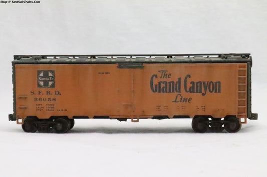 ATH-5020 - 40' Refrigerator Car Santa Fe - The Grand Canyon Line - SFRD 36058 - Weathered - HO Scale - Preowned