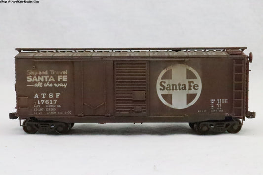 FR-4098 - 40' ACF '13' Dorr Boxcar - Santa Fe - ATSF 17617 - Weathered - Resistor & Metal Wheels - HO Scale - Preowned