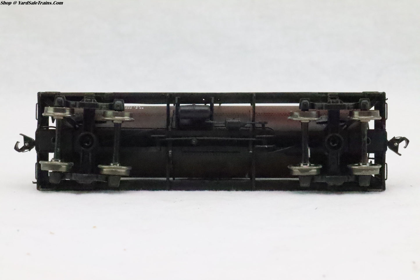 LL-1508 - 8,000 Gallon Type 21 Riveted Tank Car - Shell Oil - SCCX 1508 - Resistor & Metal Wheels - HO Scale - Preowned