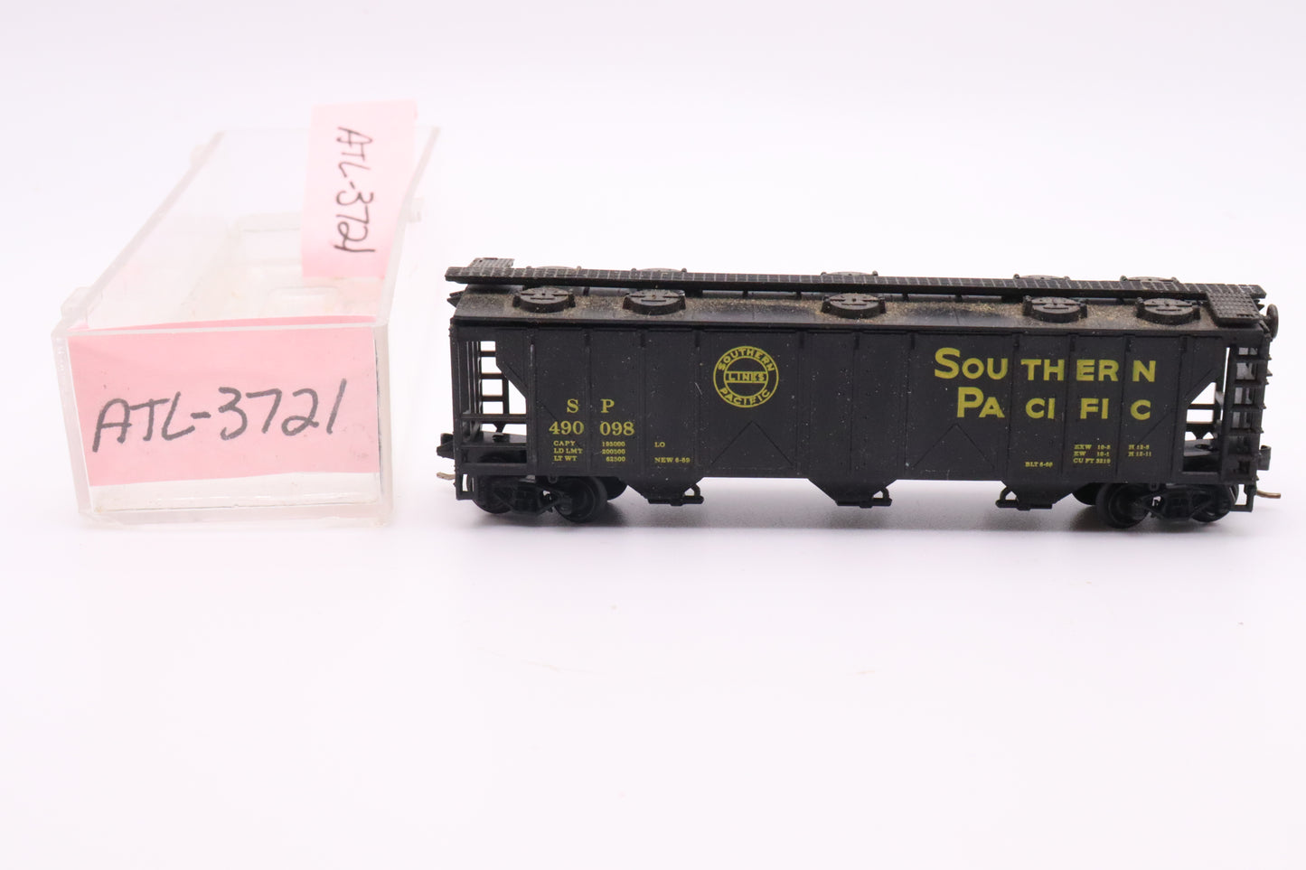 ATL-3721 - Southern Pacific 3-Bay Covered Hopper Car - Road #490098