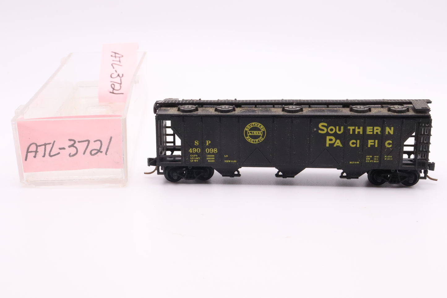 ATL-3721 - Southern Pacific 3-Bay Covered Hopper Car - Road #490098