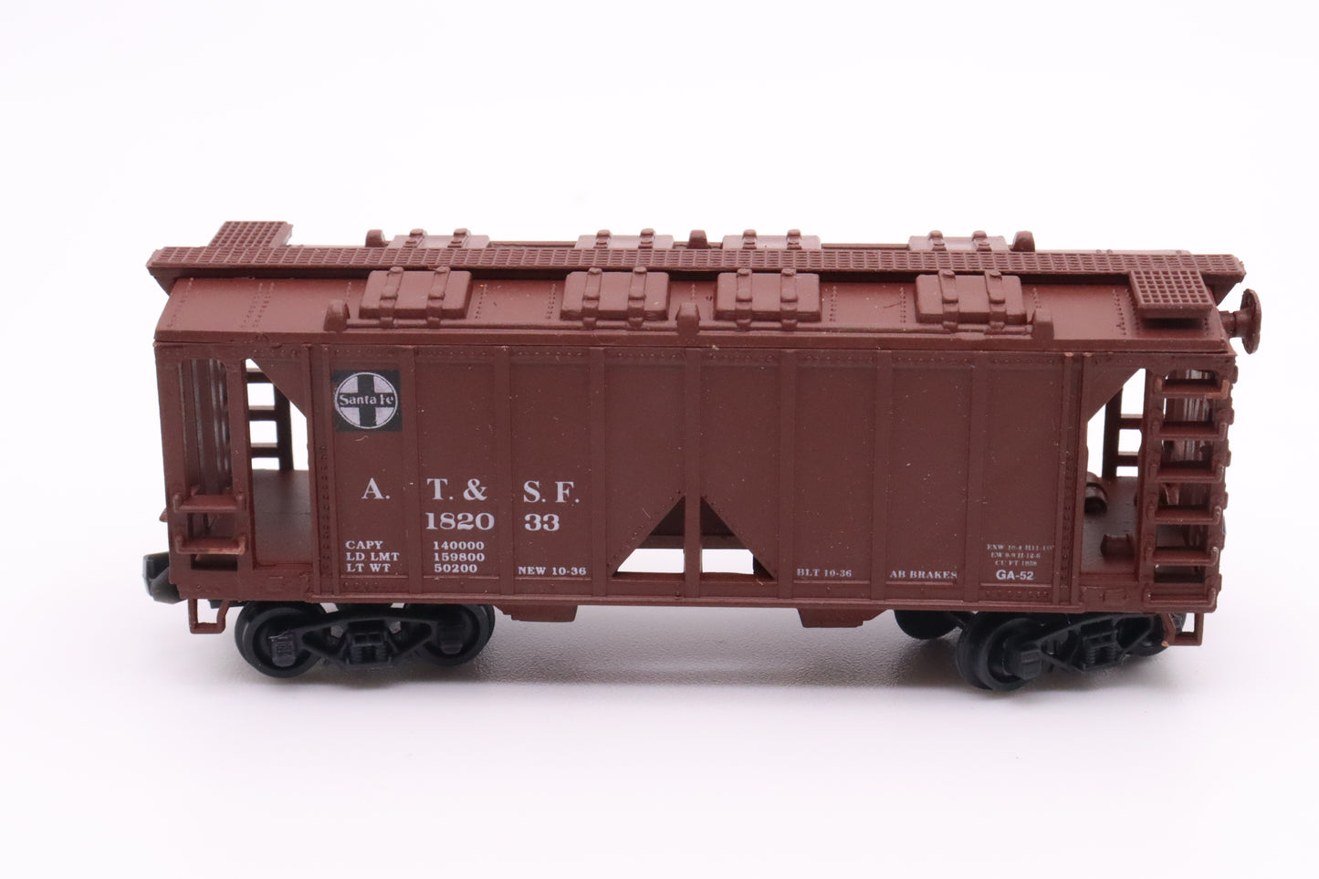 DI-7020 - 2-Bay Covered Hopper - ATSF #182033
