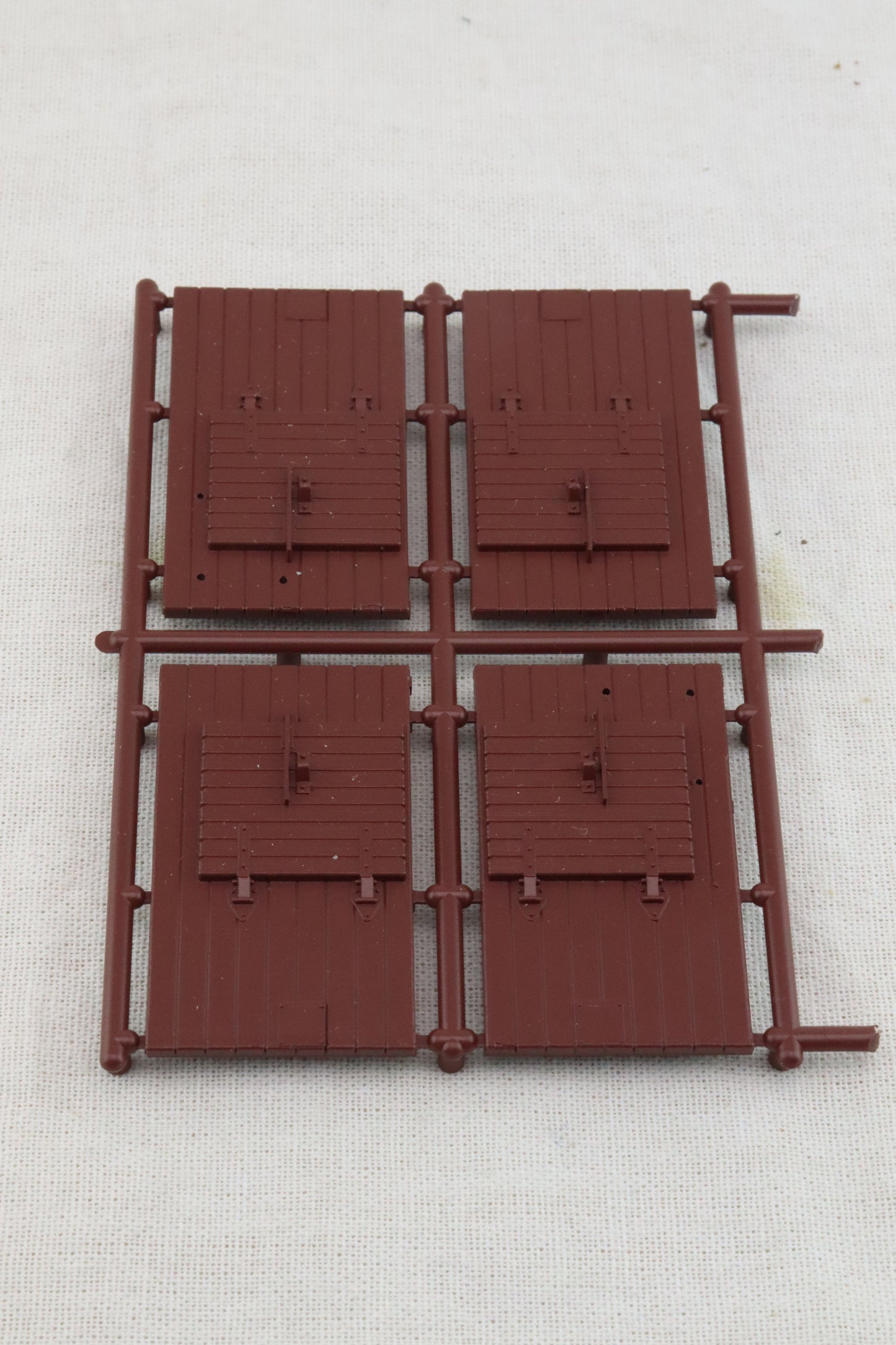 RC-R-30-12-9-Brown - PFE Refrigerator Car Ice Hatch/Platform - O Scale