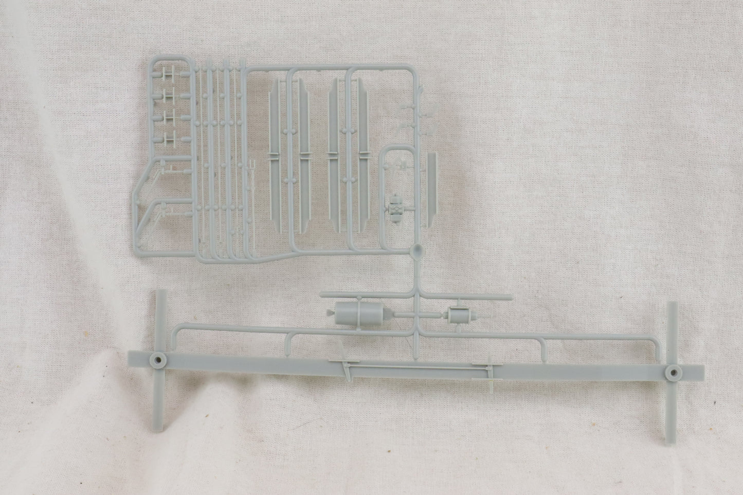 RC-R-30-12-9-Grey - PFE Refrigerator Car Multi-Part Sprue - O Scale