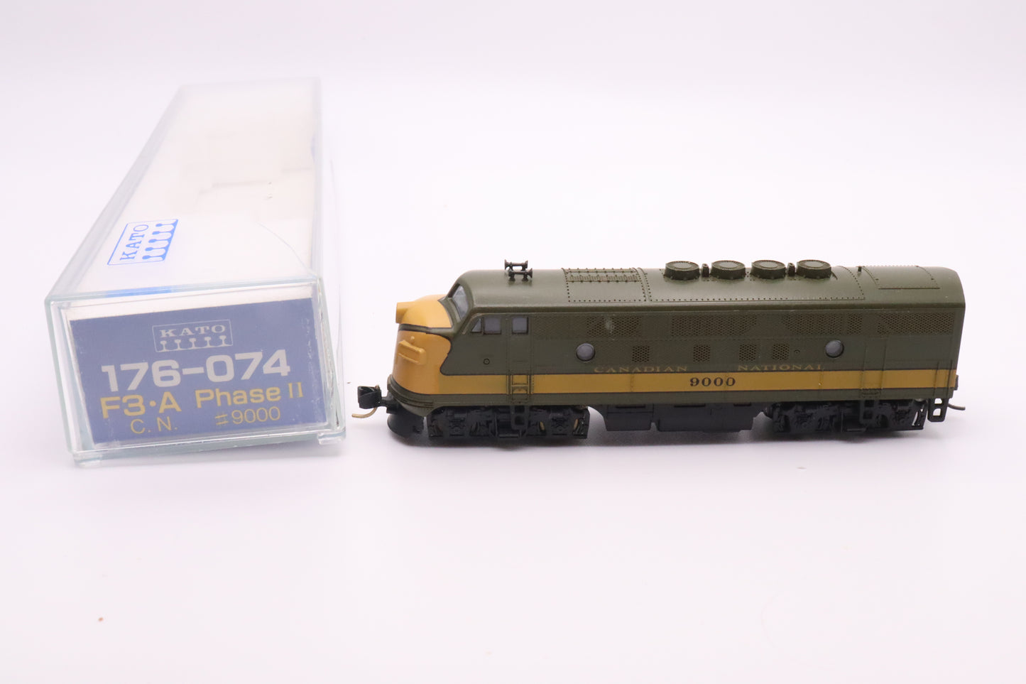 KAT-176-074 - F3A Phase II Locomotive - Canadian National - CN #9000