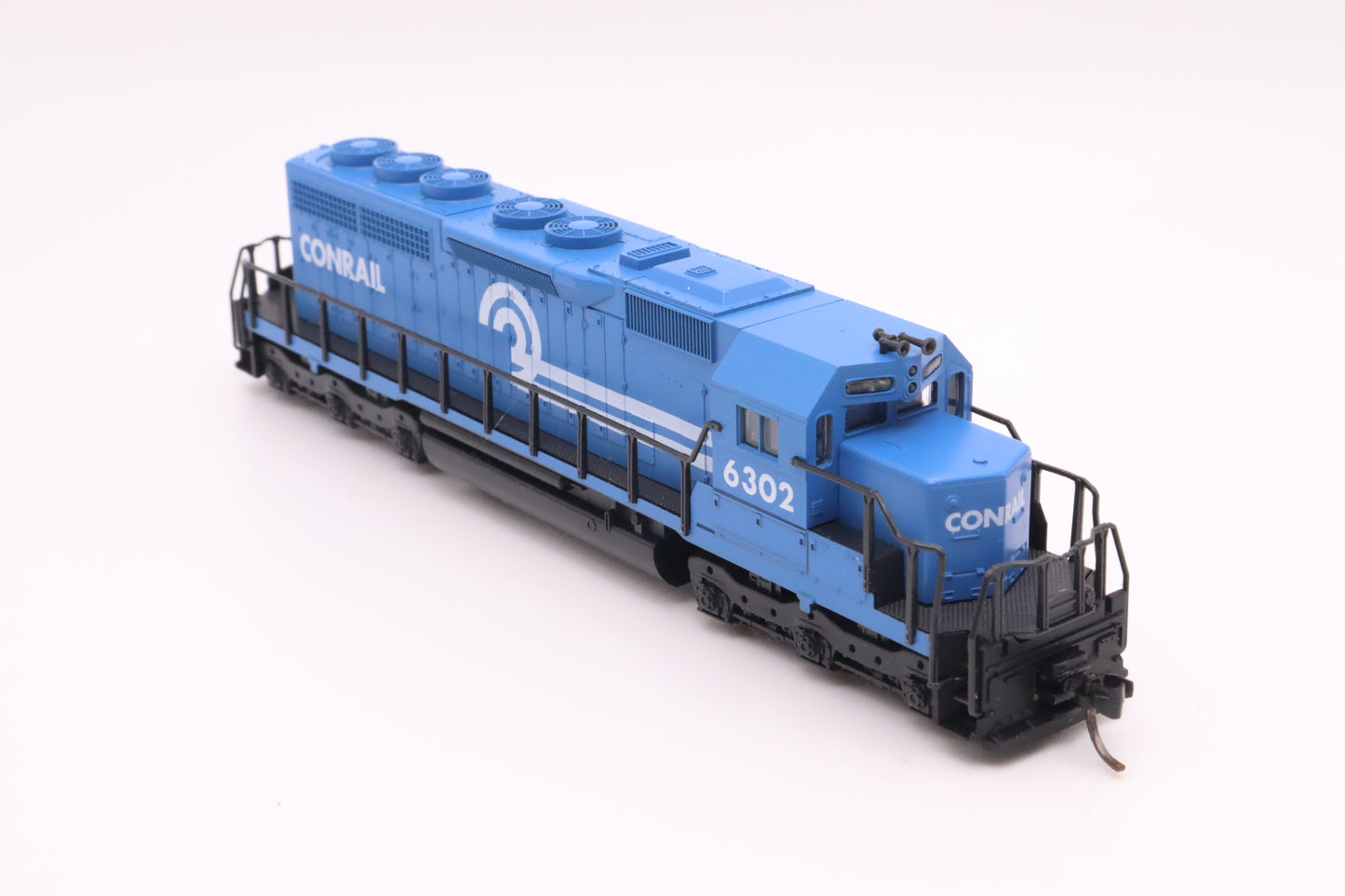 KAT-176-20Q - SD-40 Locomotive - Conrail - CR #6302