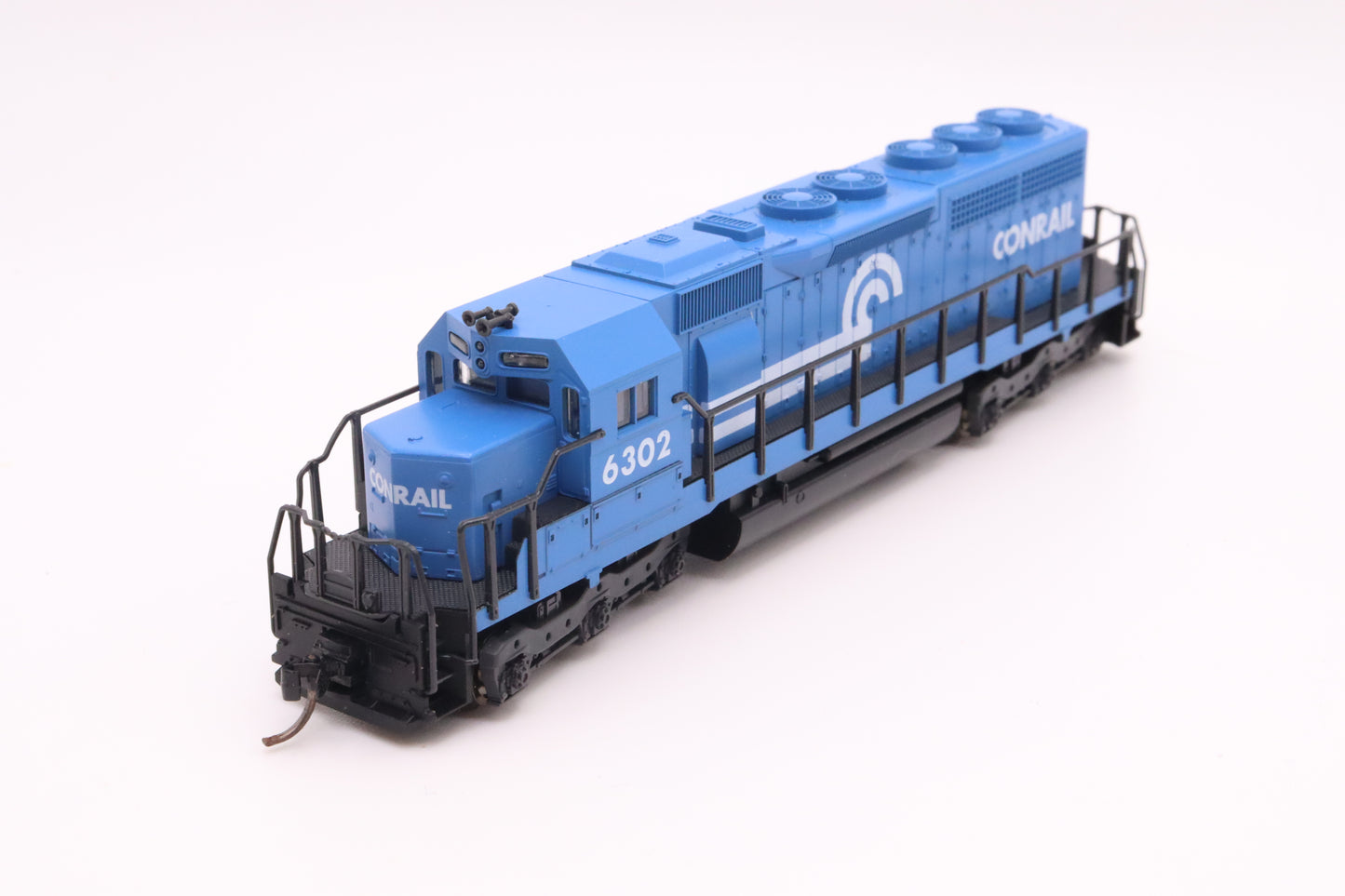 KAT-176-20Q - SD-40 Locomotive - Conrail - CR #6302