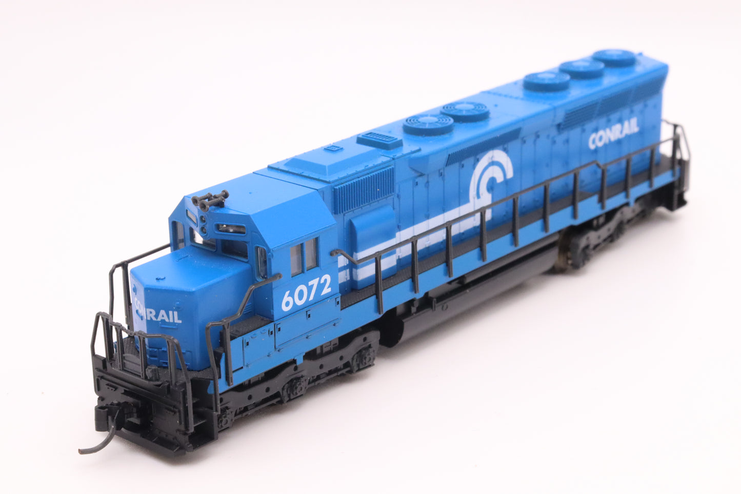 KAT-176-315 - SD-45 Locomotive - Conrail - CR #6072