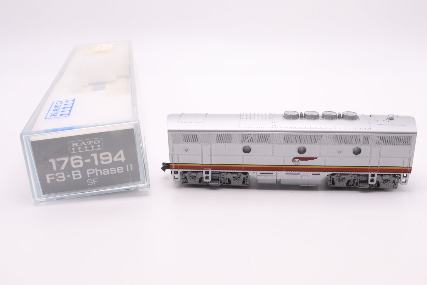 KAT-176-189 & 176-194 & 176-189 - F3A-F3B-F3A Locomotive Set - Santa Fe - ATSF #NoNumber - N Scale - Preowned