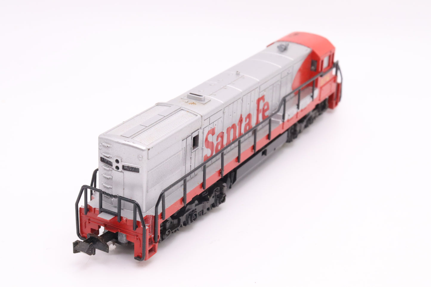 MINITRIX-2006 - U28C - Santa Fe - ATSF-576 - N Scale - Preowned