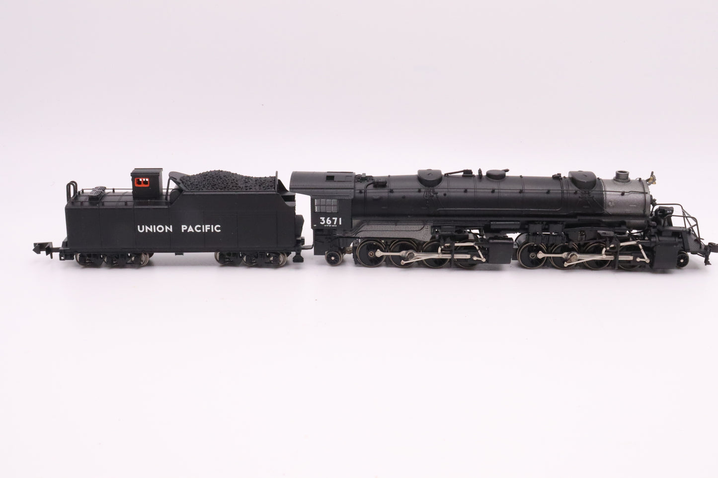 LL-7579 - USRA 2-8-8-2 Steam Locomotive - Union Pacific - UP#3671