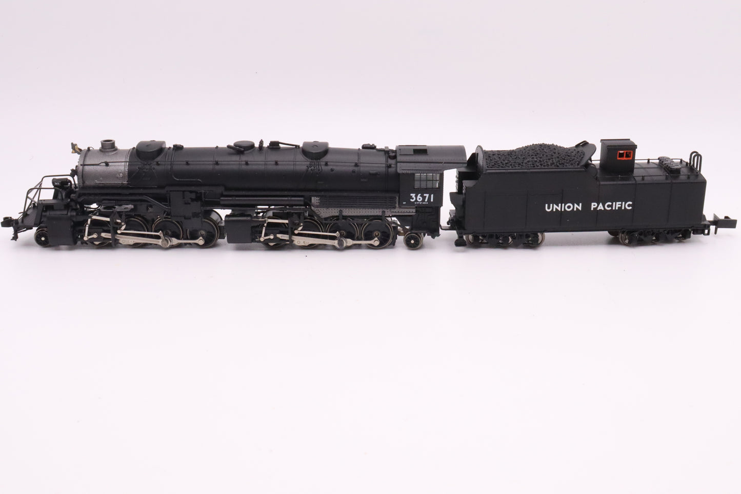 LL-7579 - USRA 2-8-8-2 Steam Locomotive - Union Pacific - UP#3671