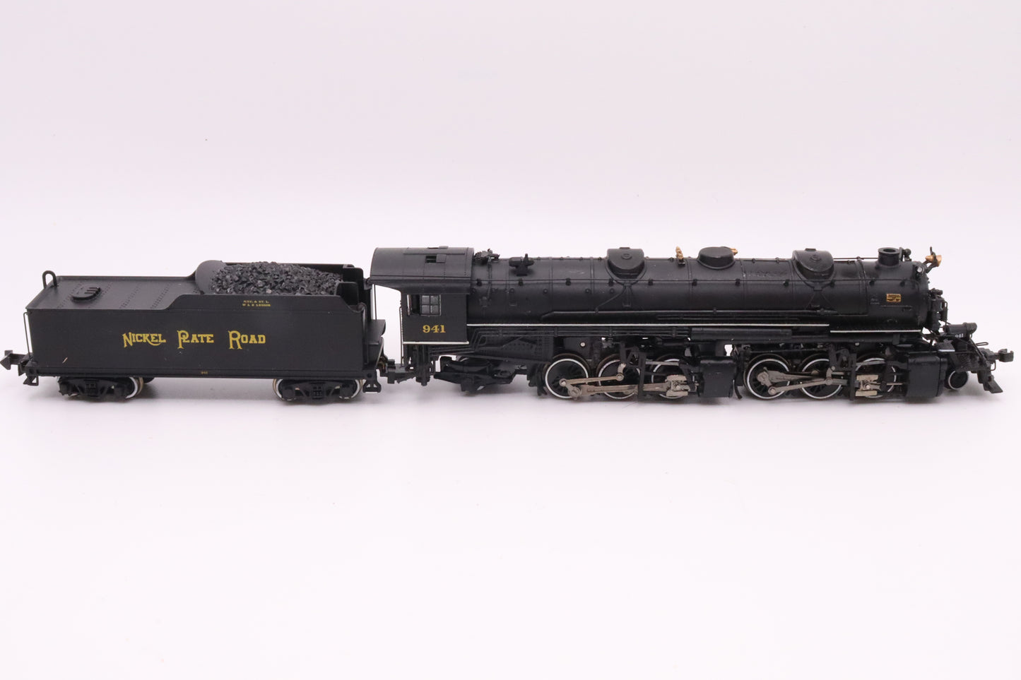 BCH-82654 - USRA 2-6-6-2 Articulated Steam Locomotive & USRA Tender - Nickel Plate Road - #941