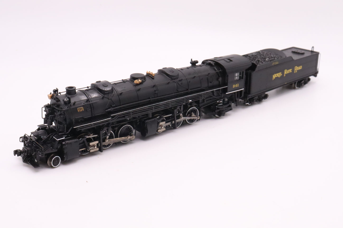 BCH-82654 - USRA 2-6-6-2 Articulated Steam Locomotive & USRA Tender - Nickel Plate Road - #941