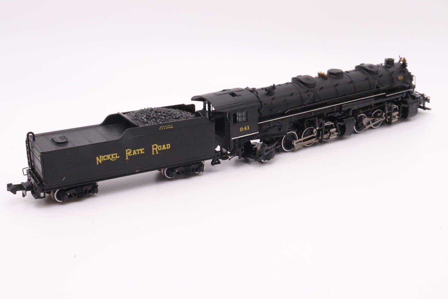 BCH-82654 - USRA 2-6-6-2 Articulated Steam Locomotive & USRA Tender - Nickel Plate Road - #941
