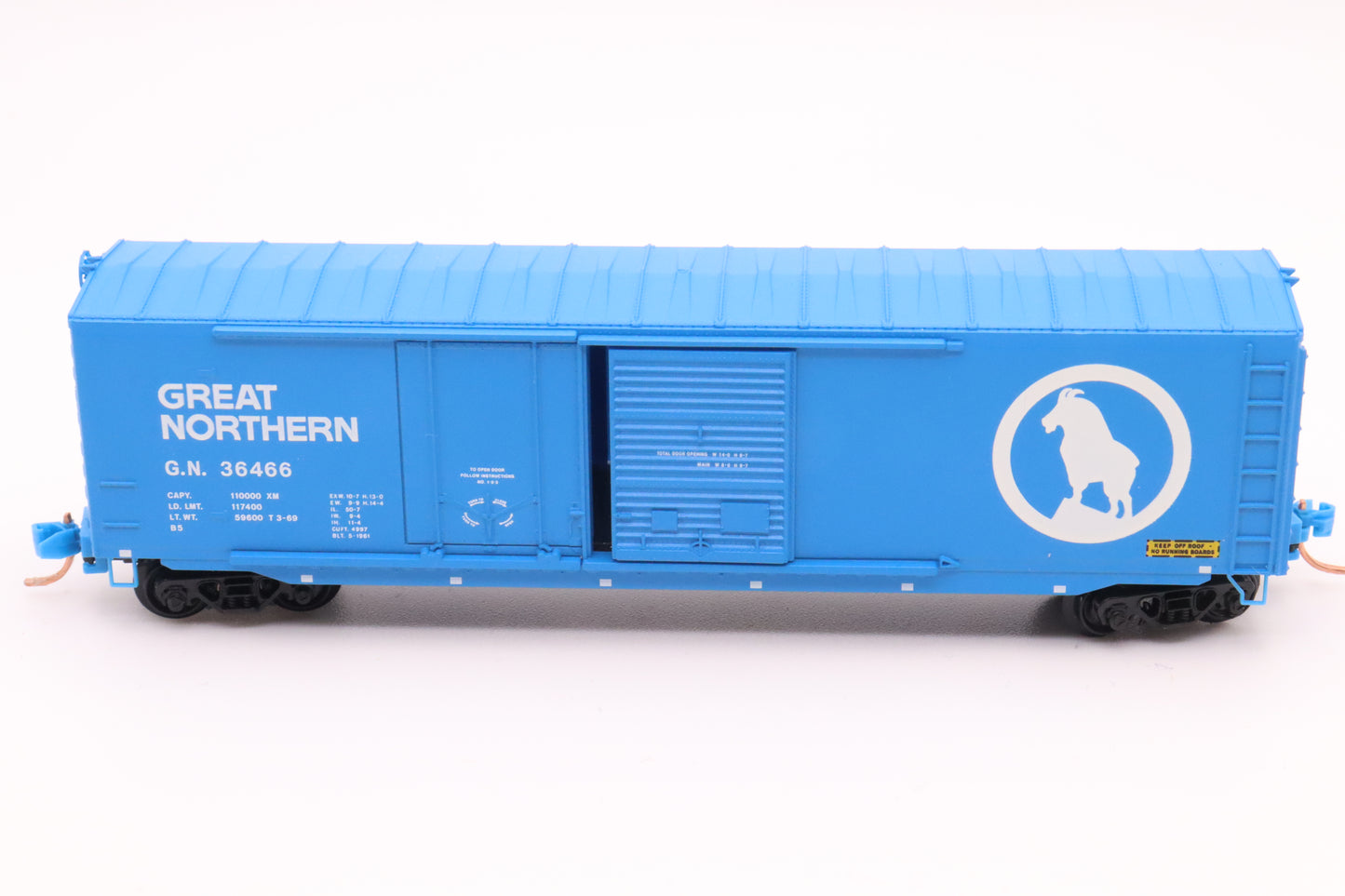 MTL-76060 - 50' Plug & Sliding Door Boxcar, w/o Roofwalk - Great Northern - GN #36466