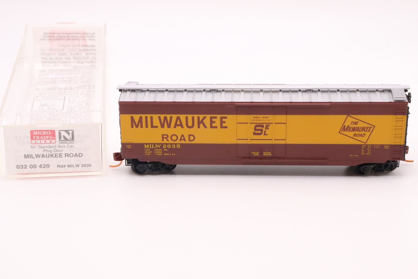 MTL-032 00 420 - 50' Standard Box Car, Plug Door - Milwaukee Road - MILW #2635