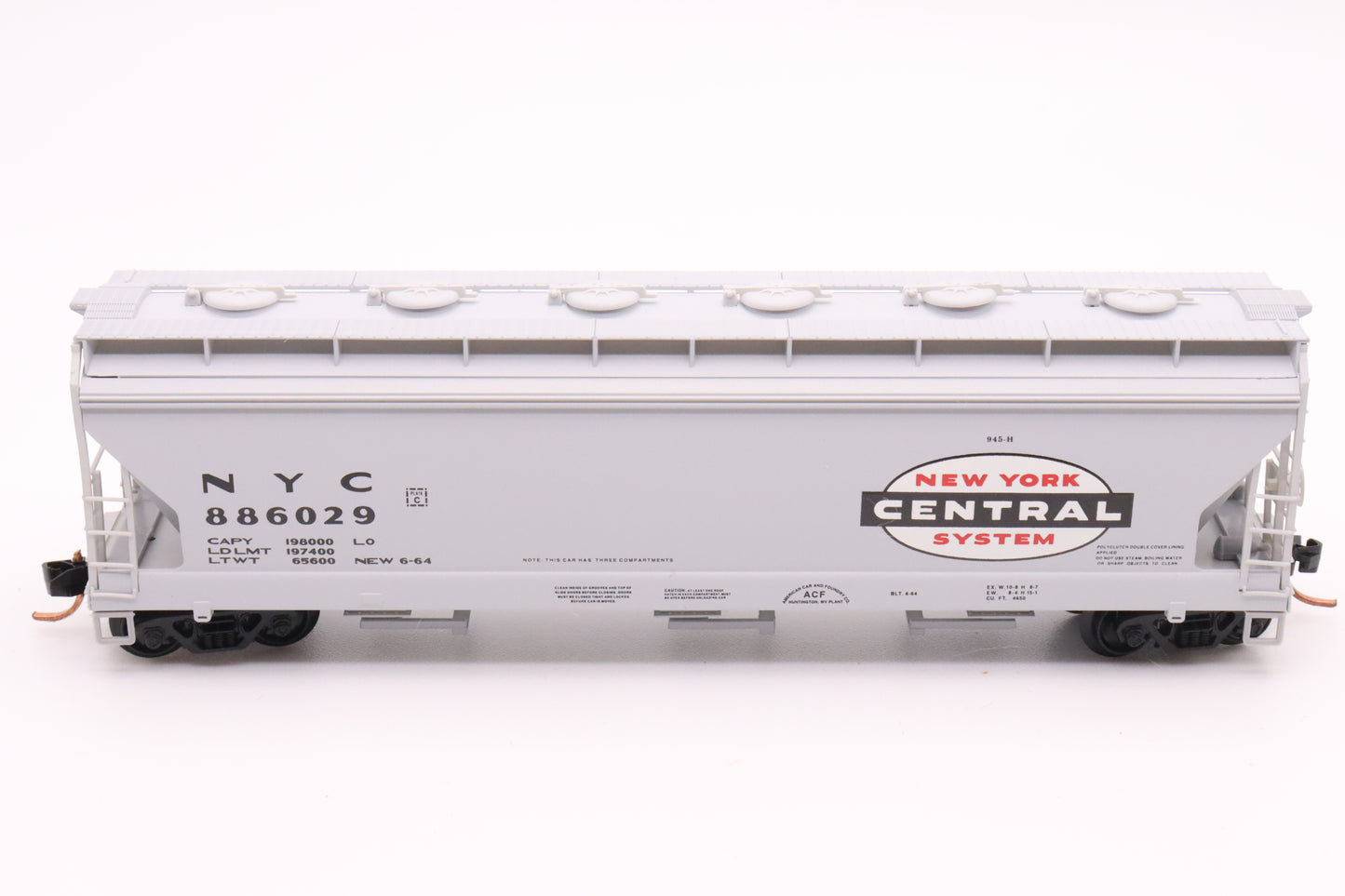 MTL-093 00 030 - 3-Bay ACF Centerflow Covered Hopper, w/Round Hatches - New York Central - NYC #886029