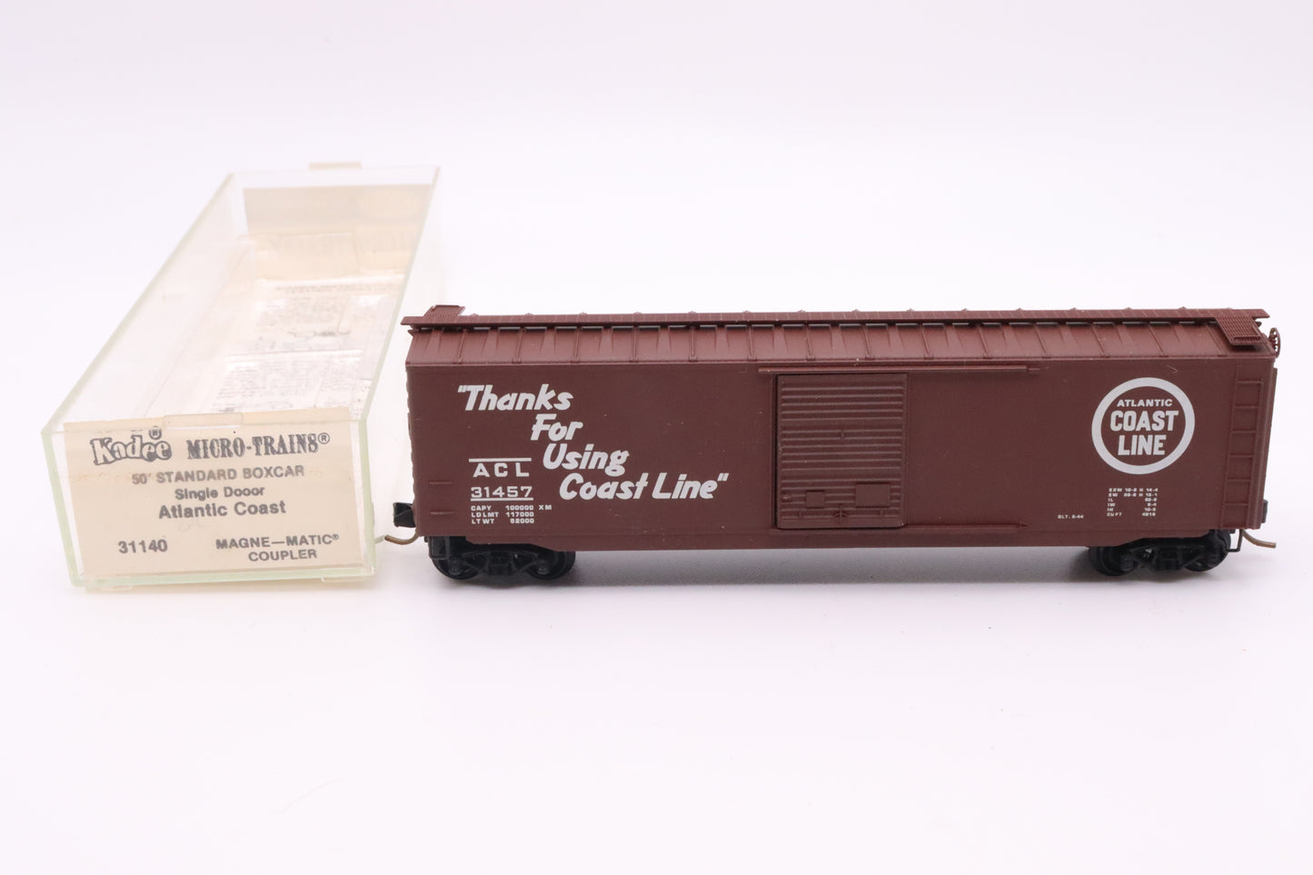 MTL-31140 - Kadee - 50' Standard Boxcar, Single Door - Atlantic Coast - ACL #31457