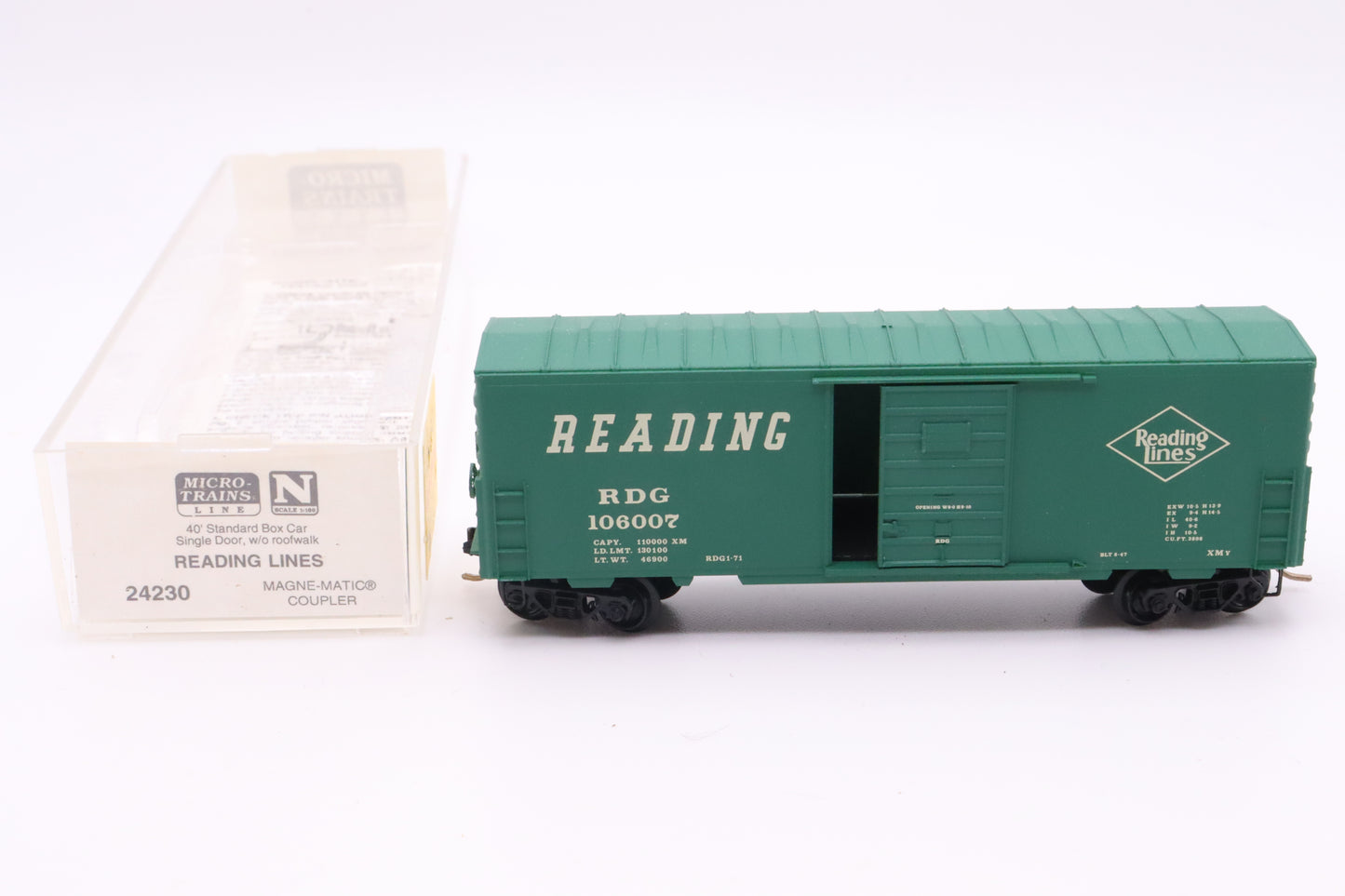 MTL-24230 - 40' Standard Boxcar Single Door w/o Roofwalk - Reading - RDG-106007