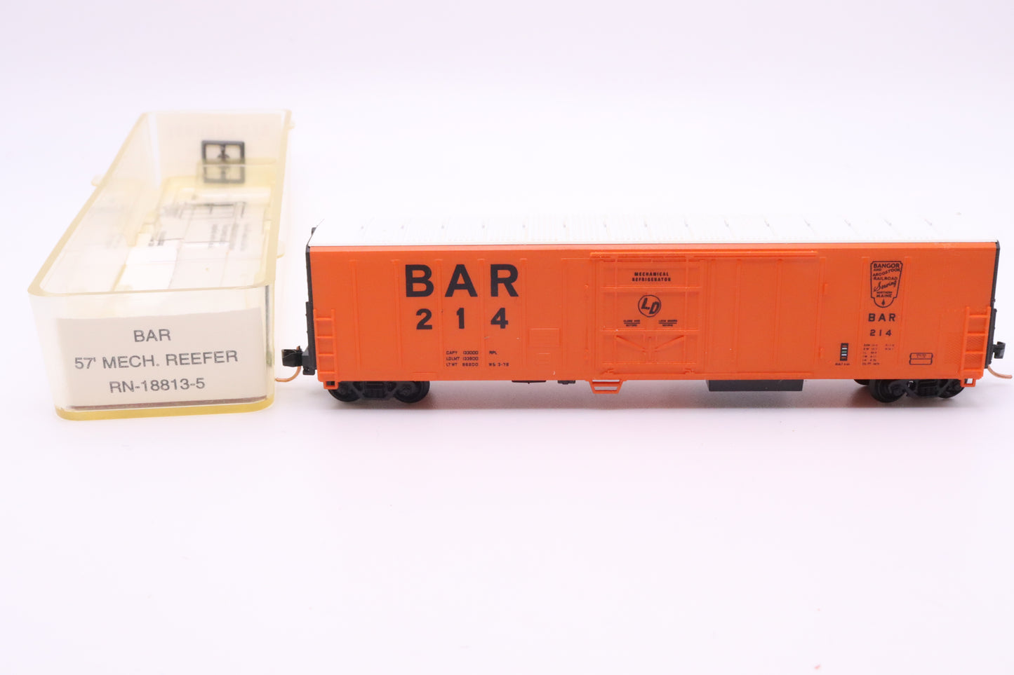RED-RN-18813-05 - 57' Mechanical Refrigerator Car - Bangor & Aroostook - BAR #214