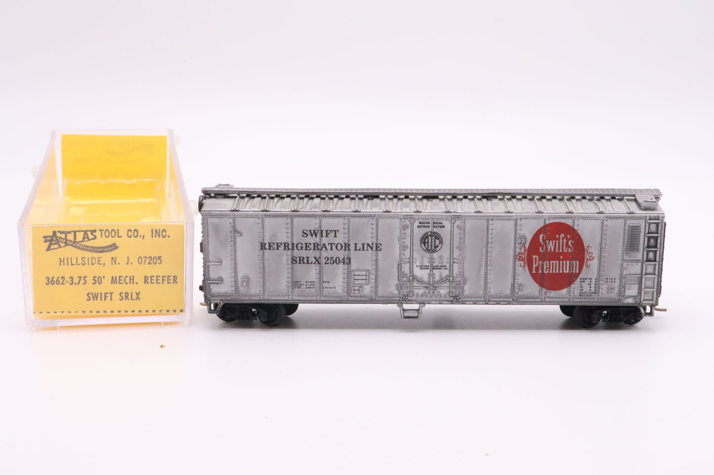 ATL-3662 - 50' Mechanical Refrigerator Car - Swift - SRLX #25043 (Weathered)