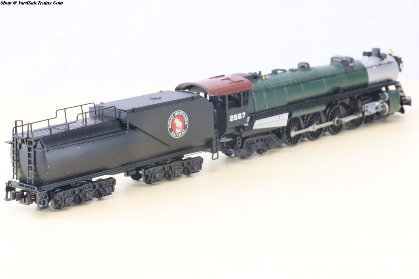 CC-3811 - "S2" 4-8-4 Northern Steam Locomotive - Great Northern (Glacier) - GN #2587 - N-Scale  - Preowned
