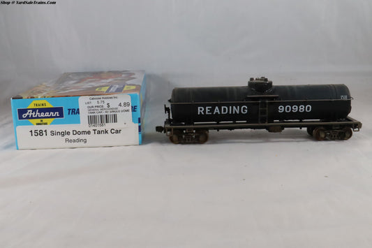 ATH-1581 - Single Dome Tank Car - Reading - RDG #90980 - Weathered - Built, Metal Wheels, Resistored - HO-Scale - Preowned