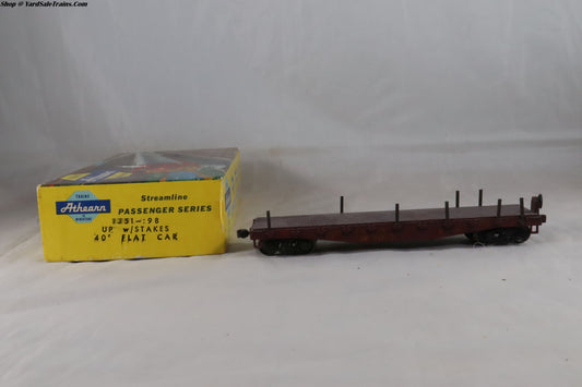 ATH-1351 - 40' Flat Car - Union Pacific - UP #71752 - Weathered - Built, Metal Wheels, Resistored - HO-Scale - Preowned
