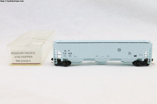 RED-RM-25426-6 - 4740 Covered Hopper - Missouri Pacific - MP #716489 - N-Scale - Preowned