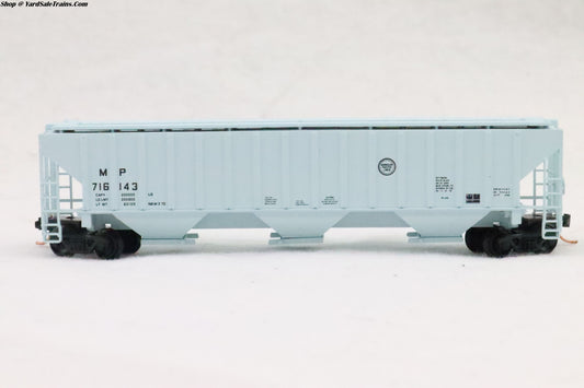 RED-RN-15426-3 - 4740 Covered Hopper - Missouri Pacific - MP #716143 - N-Scale - Preowned