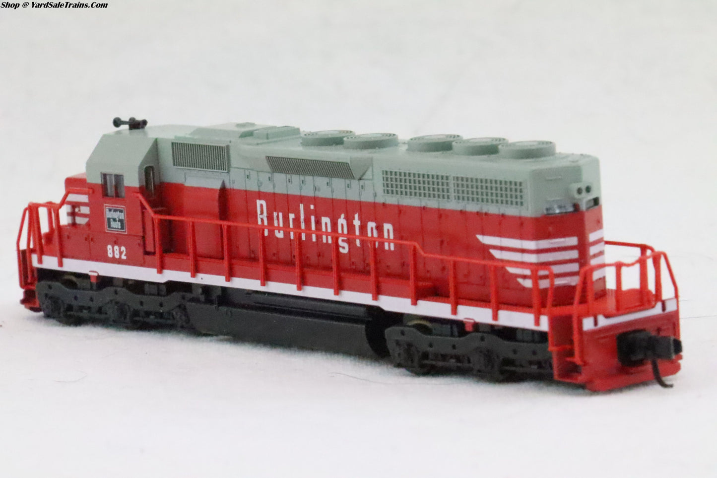 KAT-176-20P - SD40 Burlington - CB&Q #882 - N Scale - Preowned