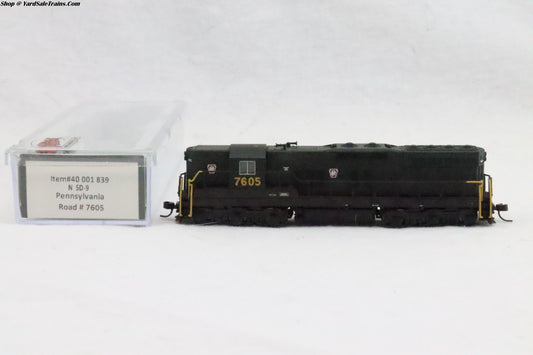 ATL-40 001 839 - SD-9 Locomotive - Pennsylvania - PRR #7605 - N-Scale - Preowned