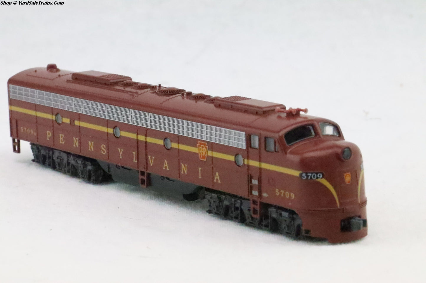KAT-106-2001 - E8/9-A+A Locomotive Pair - Pennsylvania - PRR #5709 & #5836 - N-Scale - Preowned