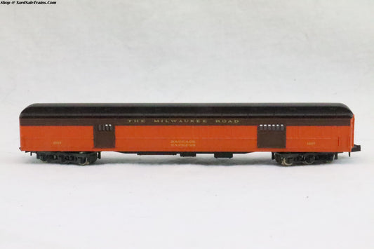 RIV-9557 - Baggage Car - Milwaukee Road -  Baggage Express #1307 - N-Scale - Preowned