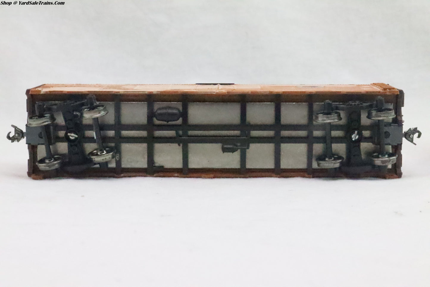 ATH-5028- 40' Refrigerator Car Northern Pacific - NP 91349 - Resistor & Metal Wheels - HO Scale - Weathered - Preowned