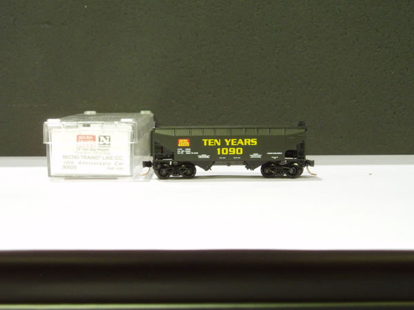 MTL-90020 - 33' Twin Bay, Offset Side, Peak End Hopper - MTL-1090