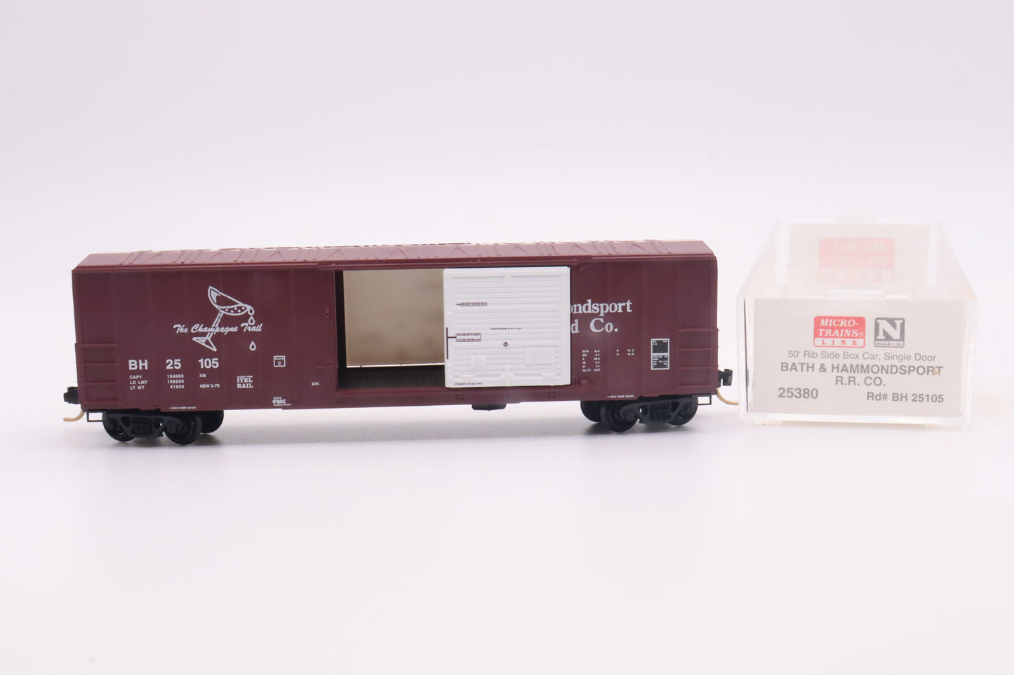 MTL-25380 - 50' Rib Side Boxcar Single Door - Bath & Hammondsport RR Co. - BH-25105