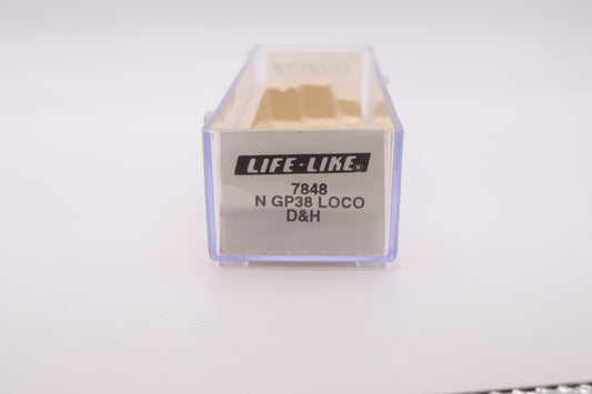 LL-7848 - GP-38 Locomotive - Delaware & Hudson - DH-7301 - N Scale - Preowned