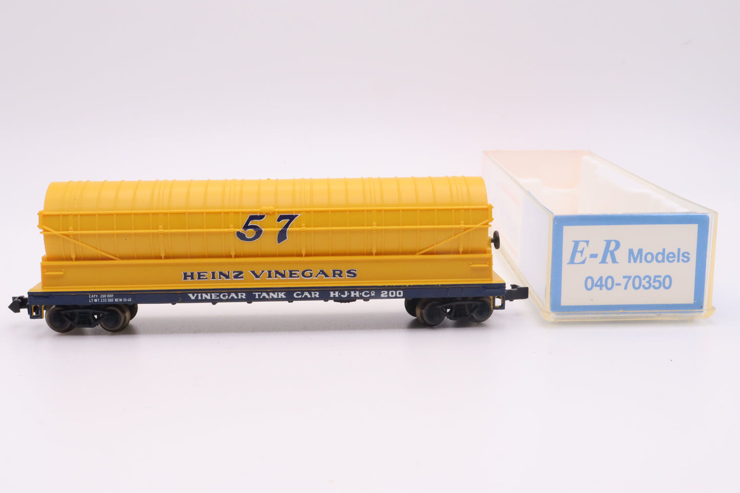 E-R Models - 040-70350 - Flatcar w/ Vinegar Tank Load - Heinz 57 Vinegars - HJHCo-200