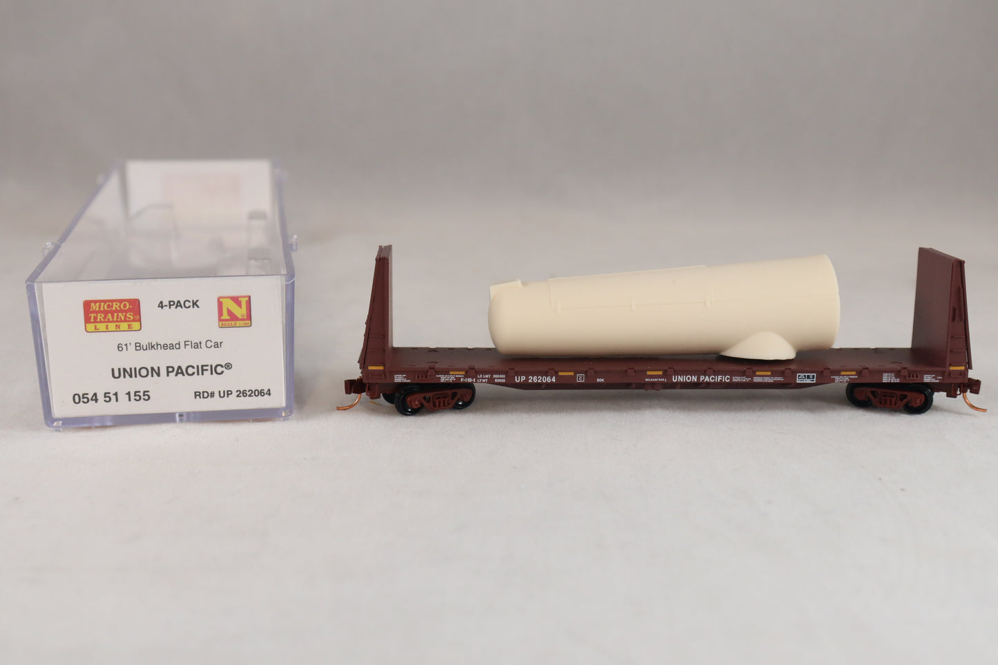 MTL-993 01 700 - 61' Bulkhead Flat Car - 4 Car Runner Pack - UP Wind Turbine Generator