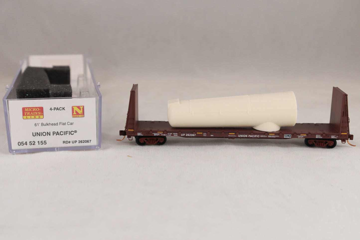 MTL-993 01 700 - 61' Bulkhead Flat Car - 4 Car Runner Pack - UP Wind Turbine Generator