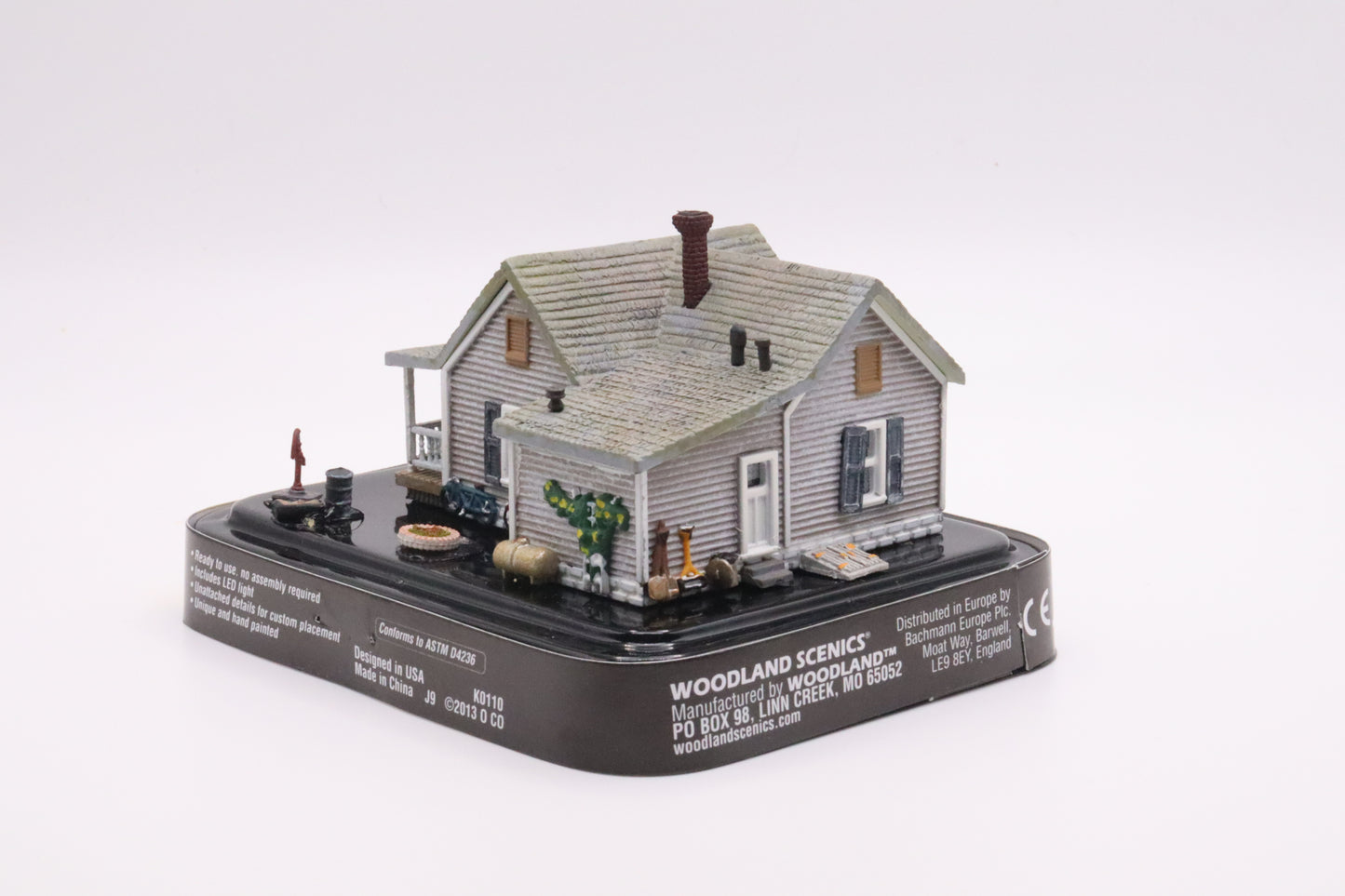 Woodland Scenics - BR4933 - Old Homestead - Built & Ready N Scale