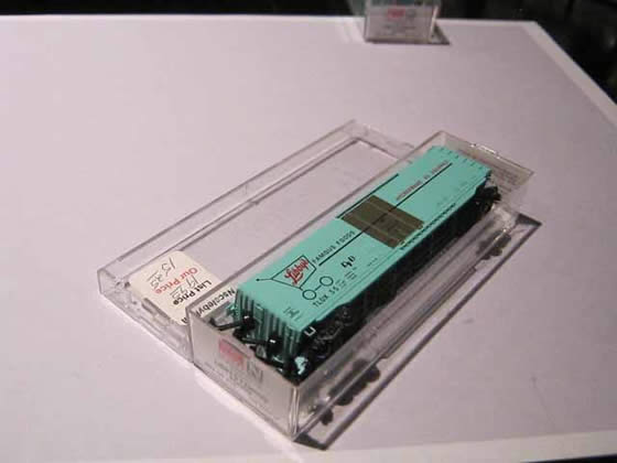 MTL-032 00 430 - 50' Standard Box Car, Plug Door - TLDX #35