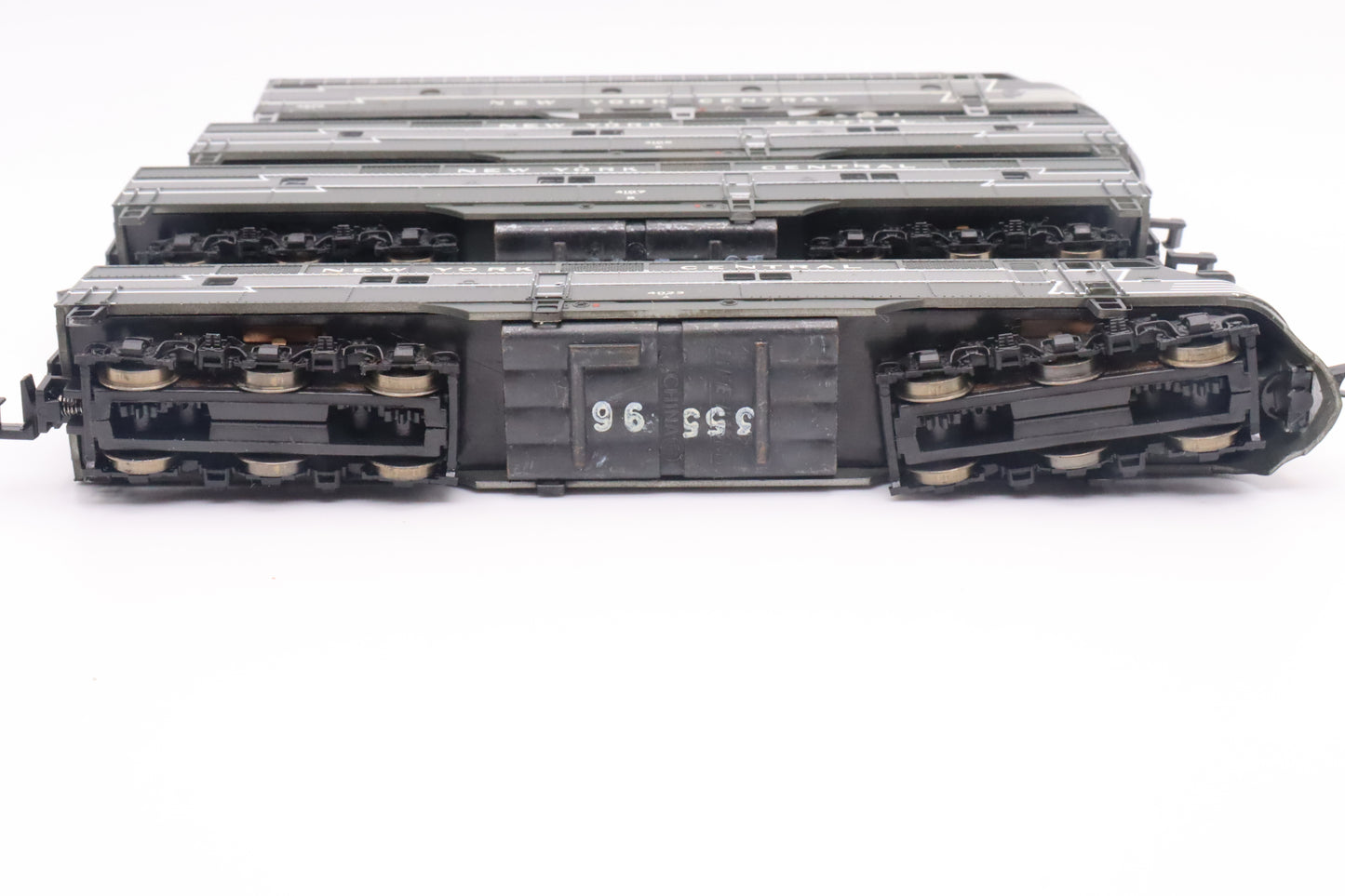 LL-7212/7012/7013/7014 - E8 A-Unit (Powered) / E7 A-Unit (Powered) / E7 B-Units (non-Powered) - NYC-4070/4107/4105/4023 - N Scale - Preowned