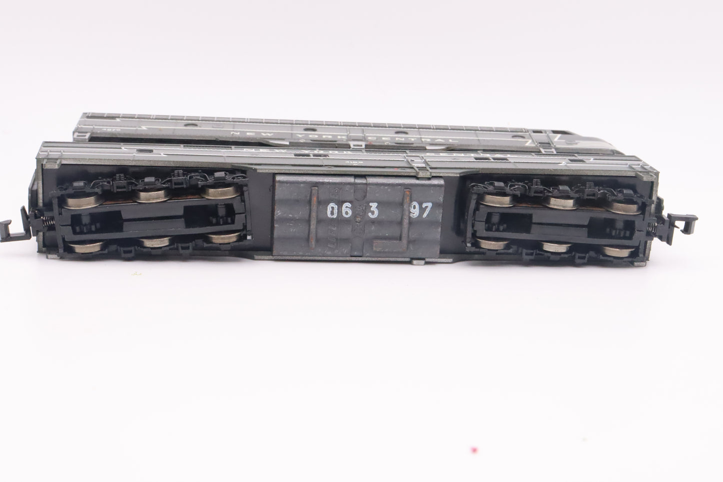 LL-7212/7012/7013/7014 - E8 A-Unit (Powered) / E7 A-Unit (Powered) / E7 B-Units (non-Powered) - NYC-4070/4107/4105/4023 - N Scale - Preowned