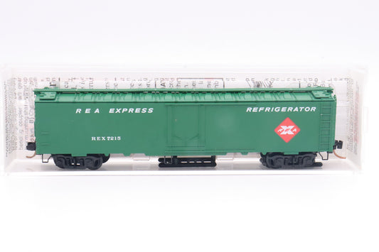 MTL-52020 - 52' 2" Riveted Steel Express Reefer w/Plug Door - REA Express - REX-7215