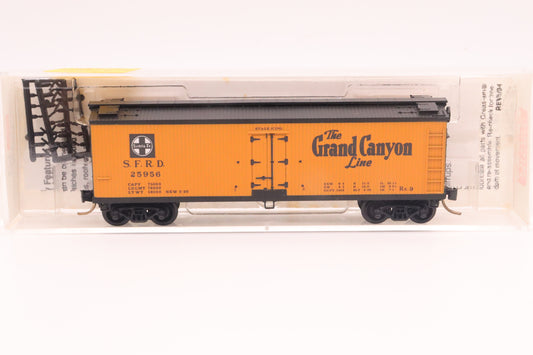 MTL-47250 - 40' Double-Sheathed Wood Reefer w/ Side Brake Wheel - Santa Fe - SFRD-25956