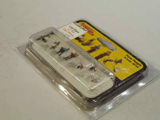 Woodland Scenics #A2152 - Farm People Scenic Accents